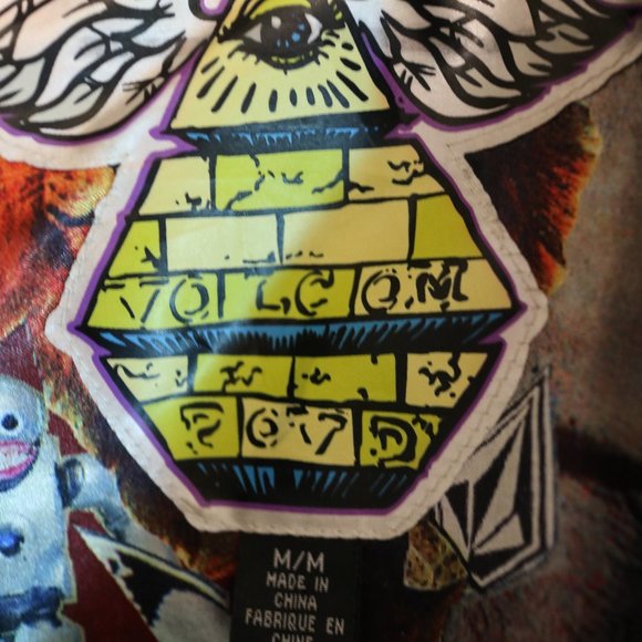 VOLCOM LEATHER JACKET - Picture 4 of 4